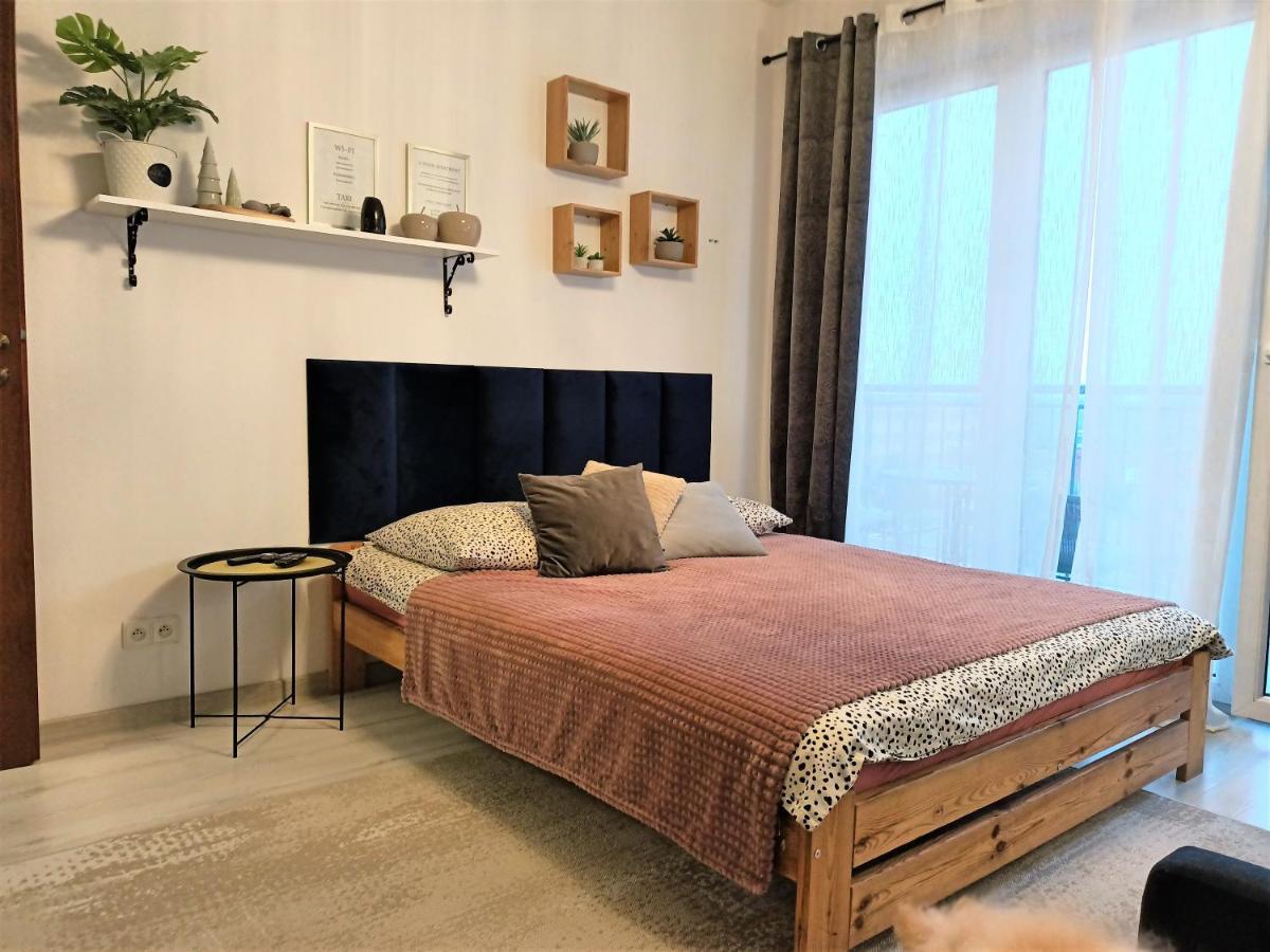 2-Room Apartment Nowy Dwór Mazowiecki Eksteriør bilde